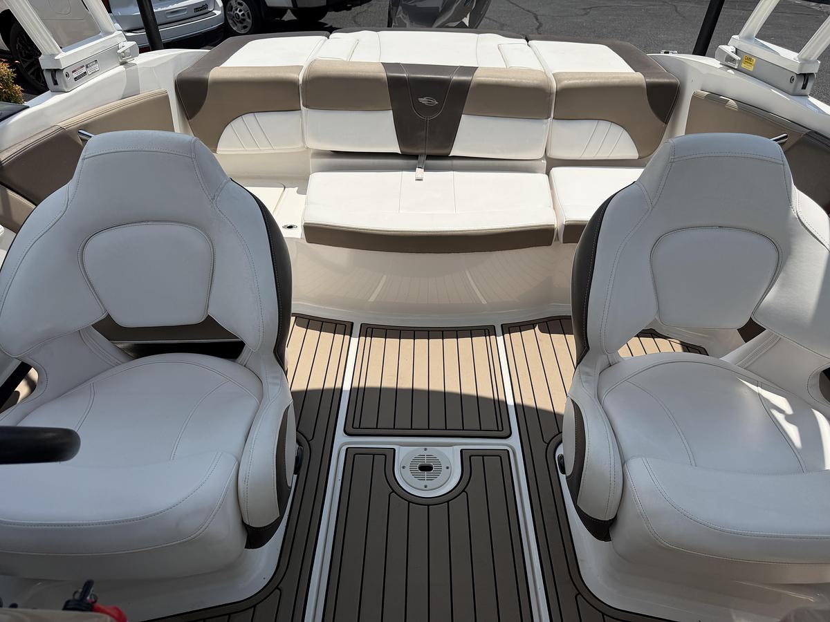 Used 2019 Chaparral H20 21