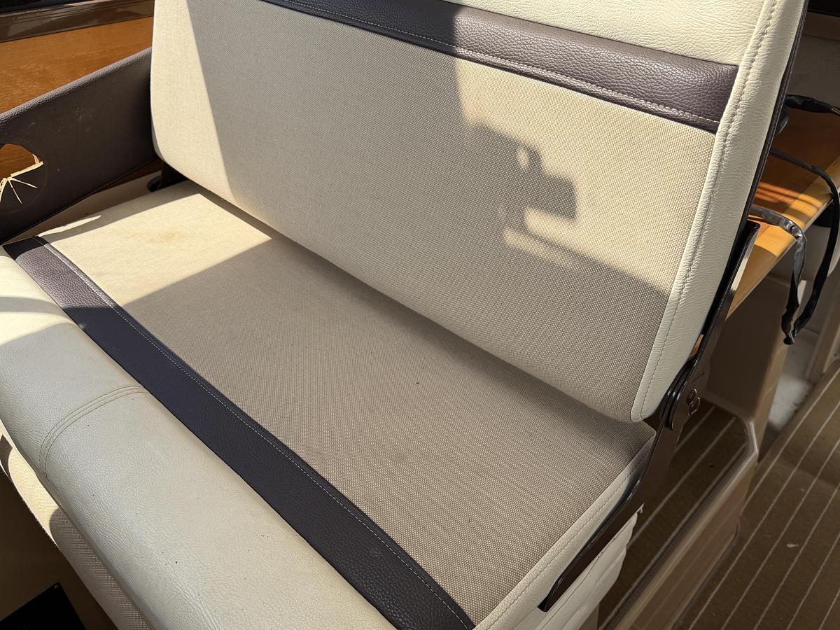 Used 2016 Cutwater C 28