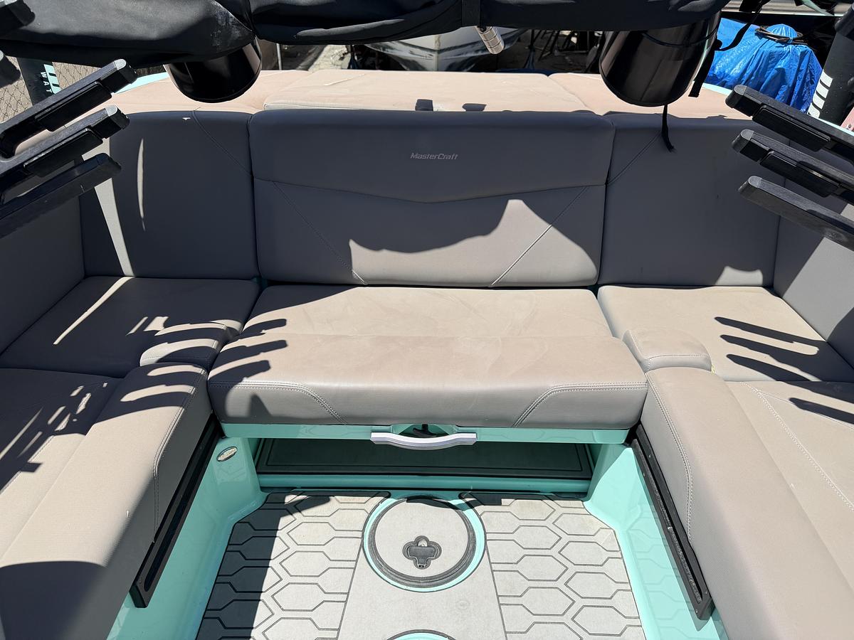 Used 2022 Mastercraft NXT 20