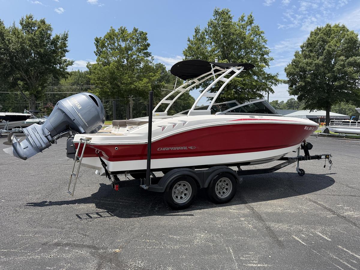 Used 2019 Chaparral H20 21