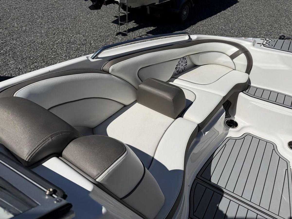 Used 2014 Yamaha 242 Limited