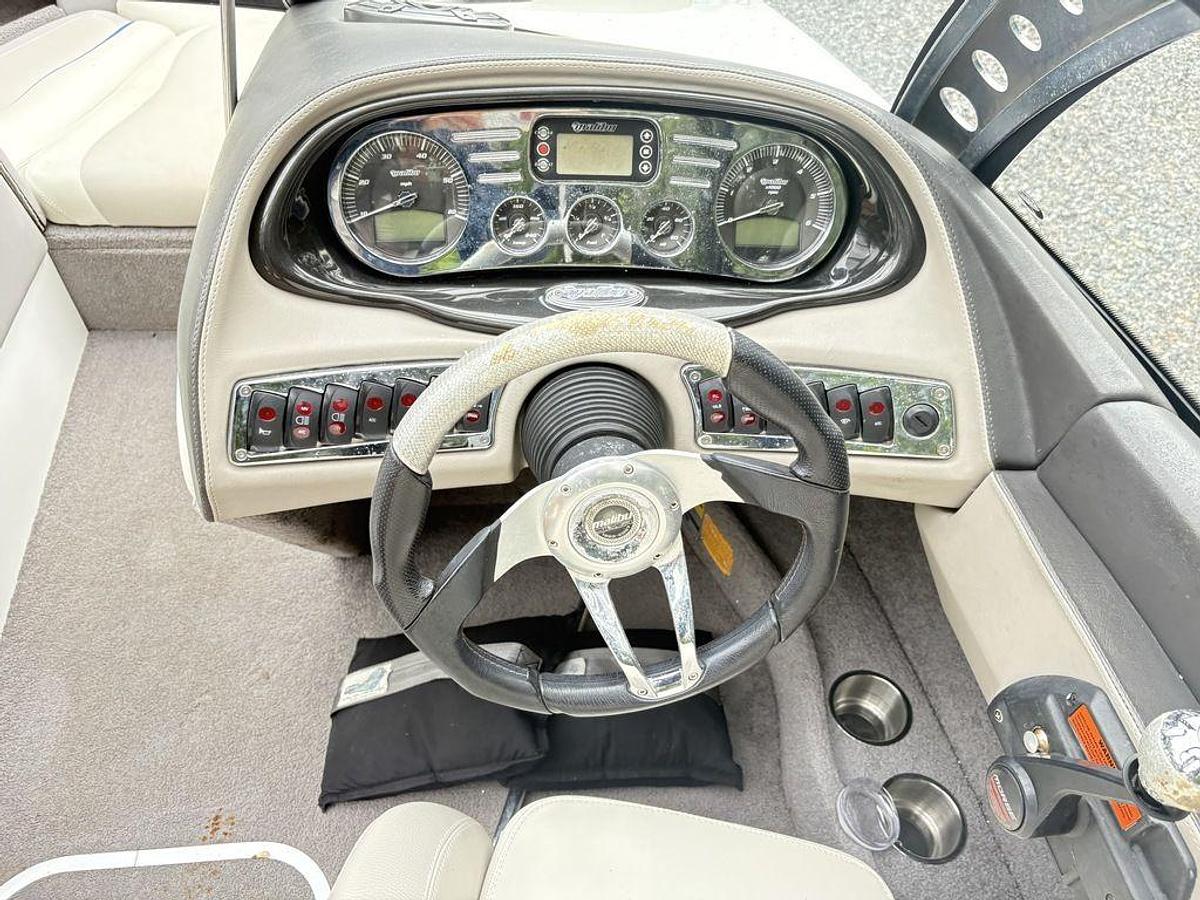 Used 2007 Malibu Boats Wakesetter VTX
