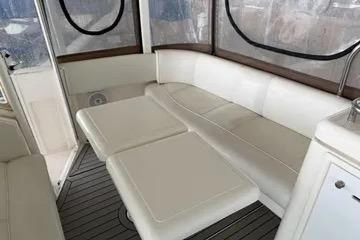 Used 2003 Cruisers Yachts  405 Express Motoryacht