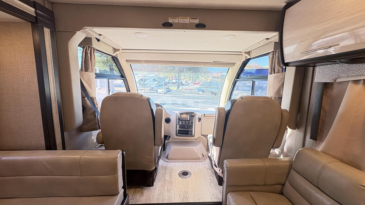 2019 Thor Vegas 27.7