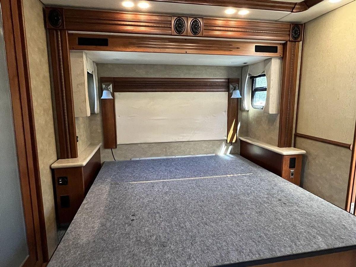 Used 2012 American Coach Revolution 42W