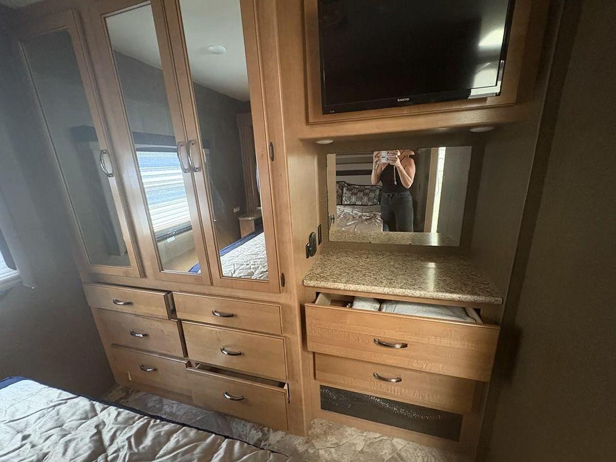 Used 2015 Thor Motor Coach A.C.E. 30.1