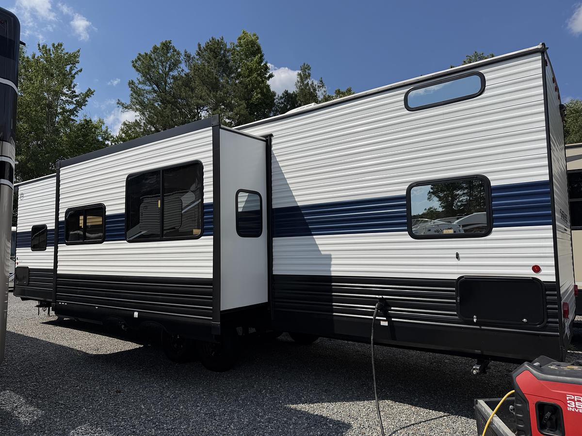 Used 2025 Forest River Cherokee Timberwolf M-39TN