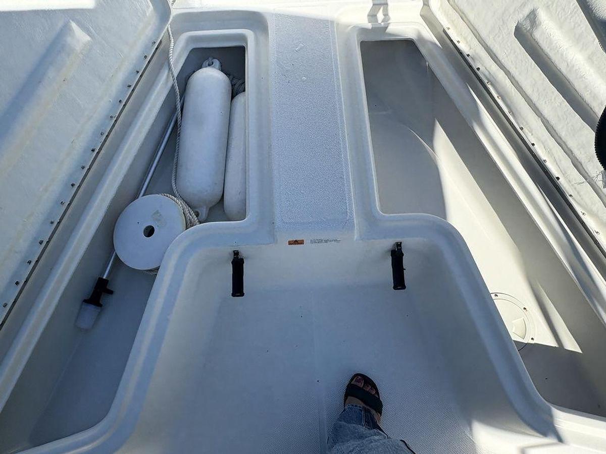 Used 2000 HydraSports Sea Horse 180