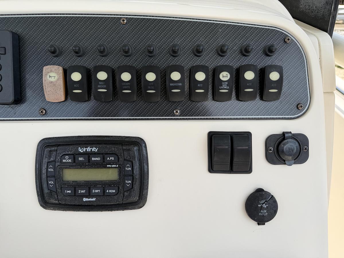 Used 2017 Grady White Fisherman 209