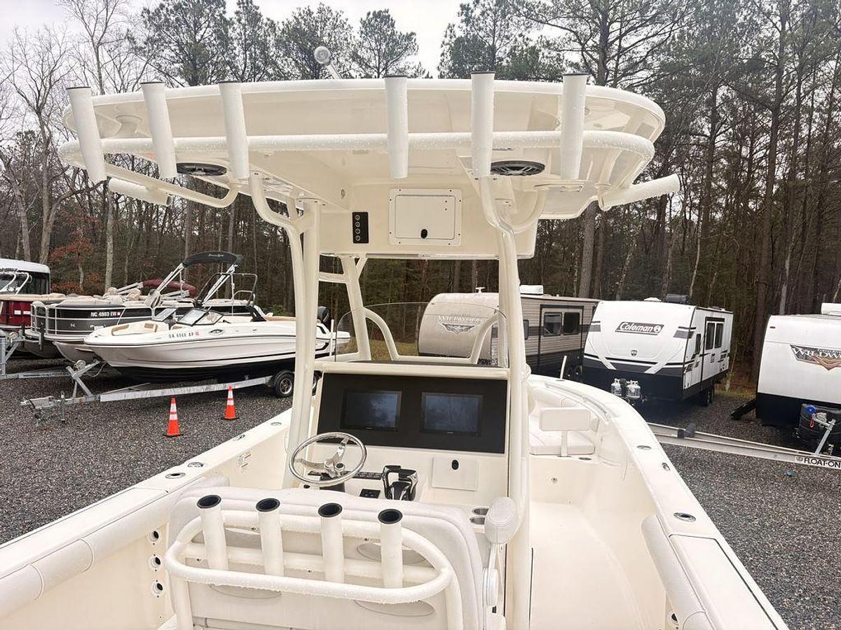 Used 2023 Sea Born LX26
