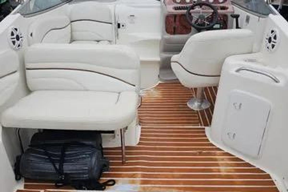 Used 2002 Wellcraft 2600