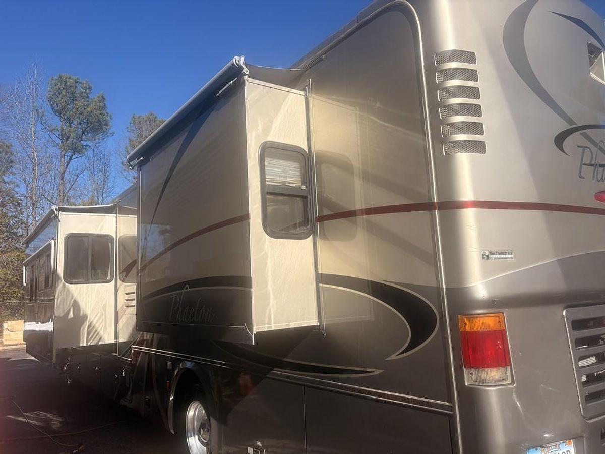 Used 2006 Tiffin Motorhomes Phateon 40 QSH