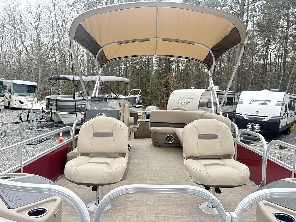 Used 2025 Sun Tracker Bass Buggy® 18 DLX