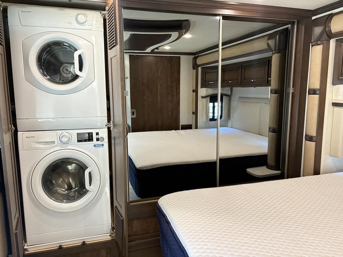 Used 2021 Newmar Kountry Star 3717
