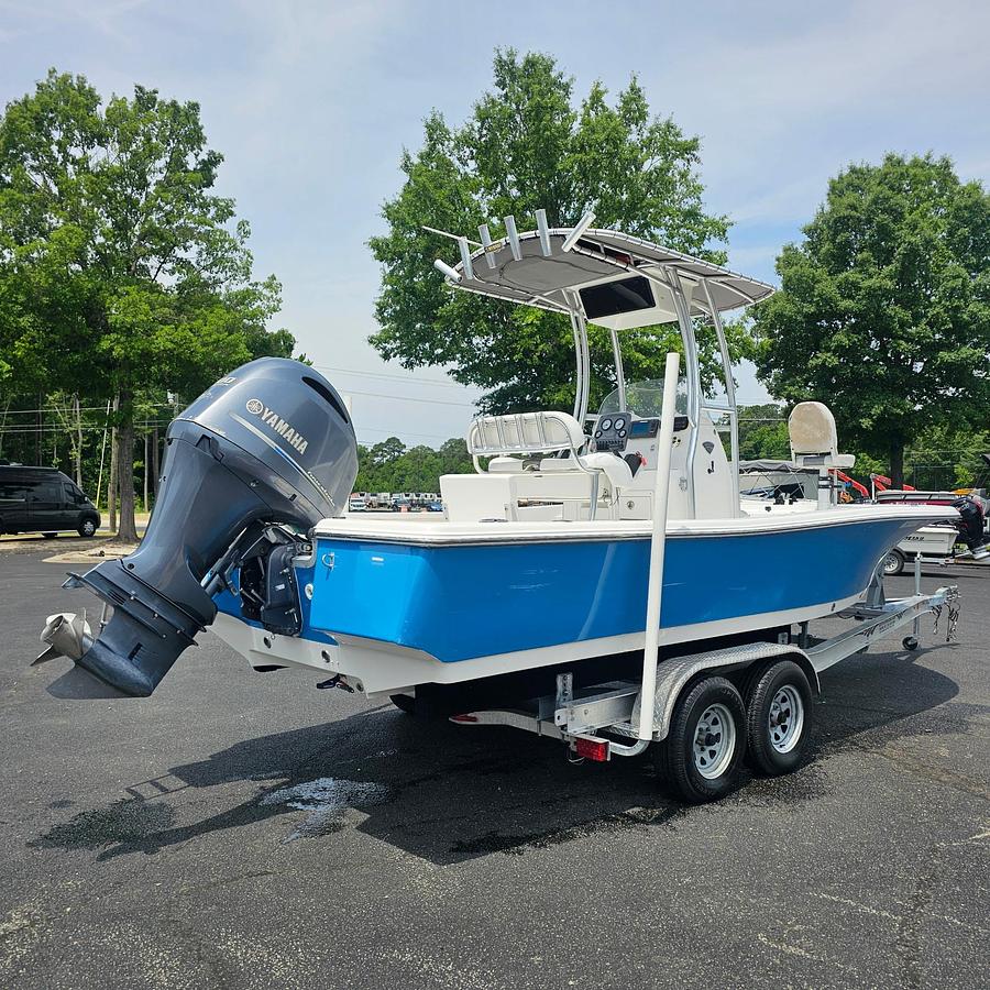 Used 2014 Tidewater 2200 Carolina Bay