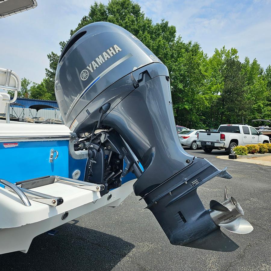 Used 2014 Tidewater 2200 Carolina Bay
