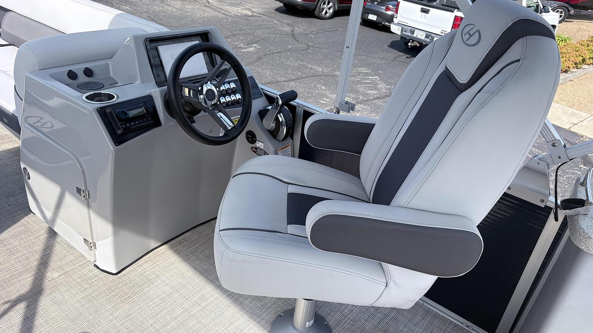 Used 2022 Harris Cruiser 250