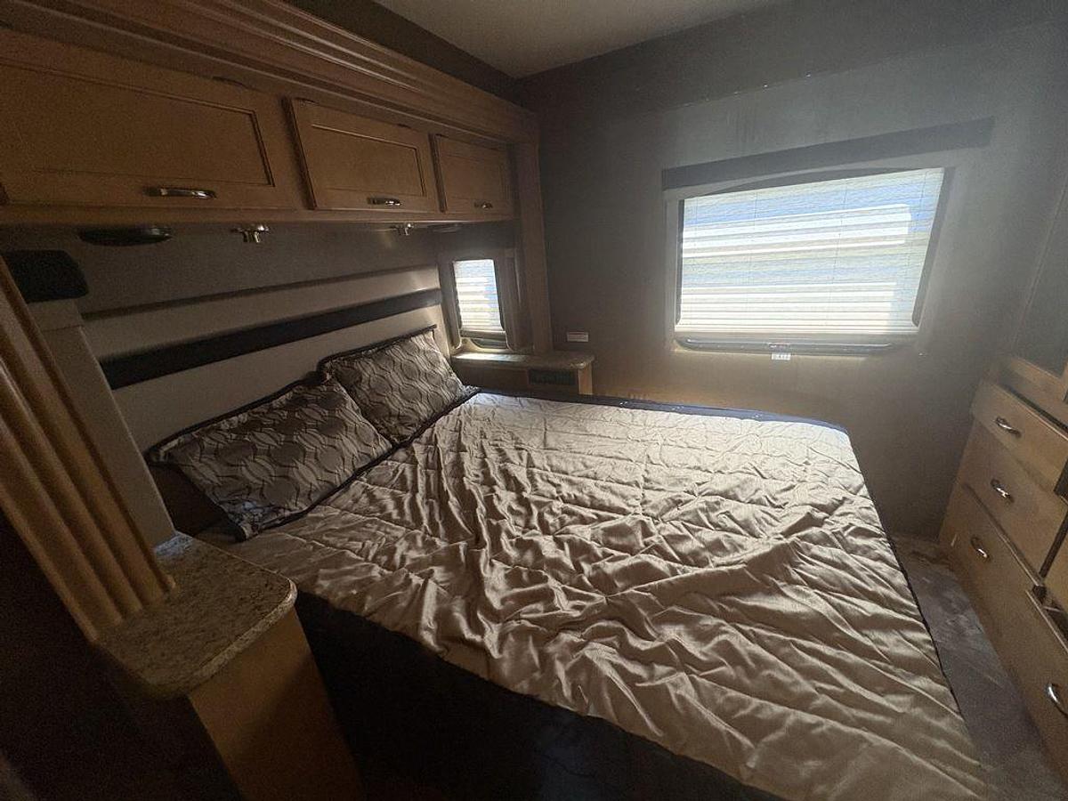 Used 2015 Thor Motor Coach A.C.E. 30.1