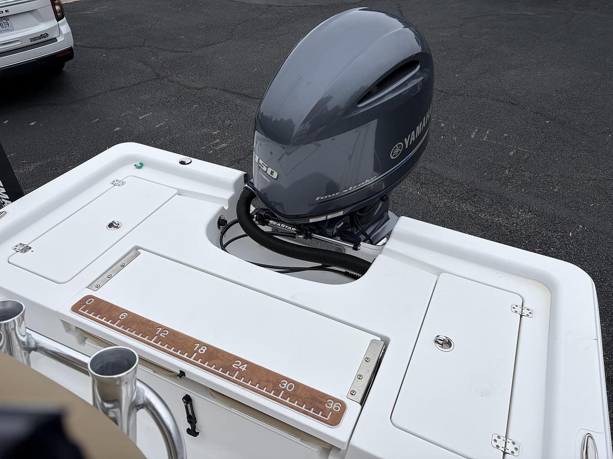Used 2016 Sportsman Masters 207 Bay Boat