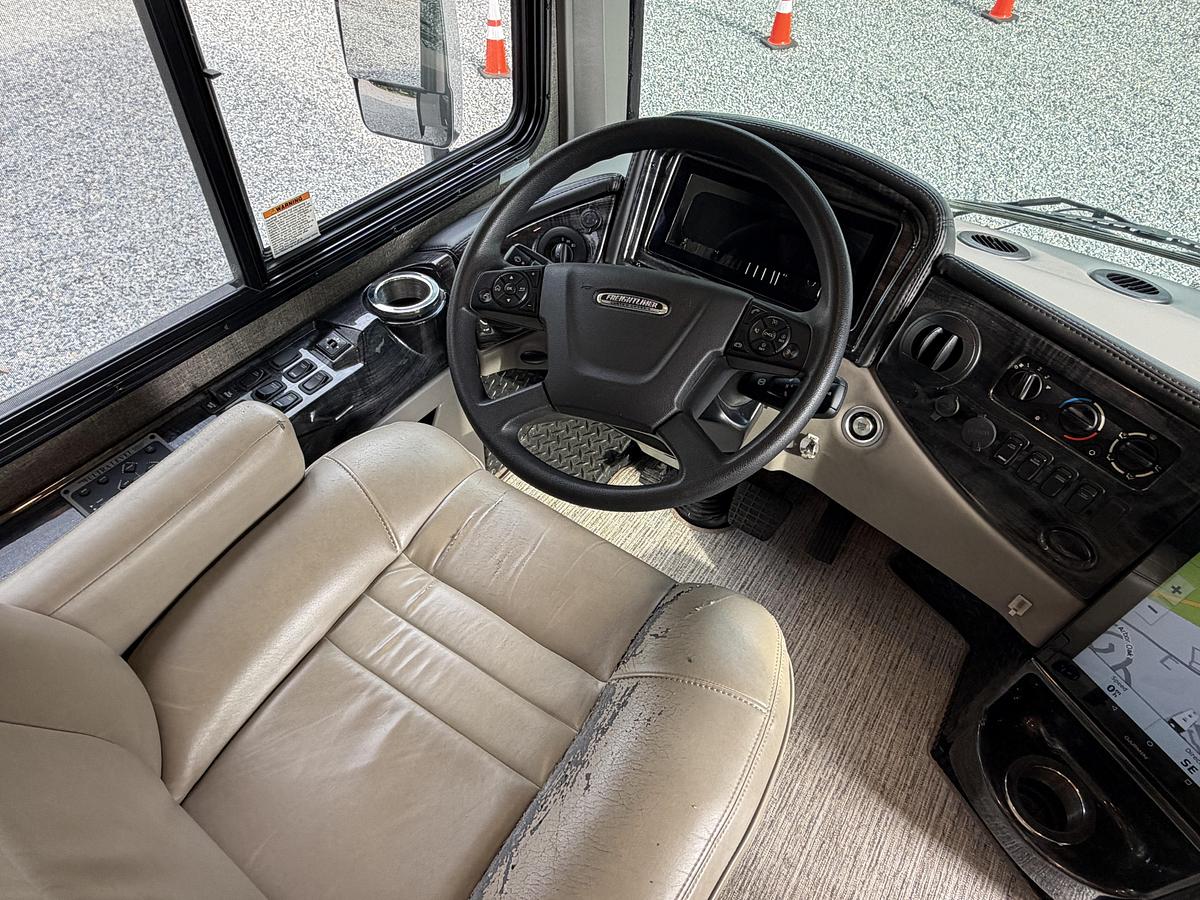 Used 2021 Thor Venetian