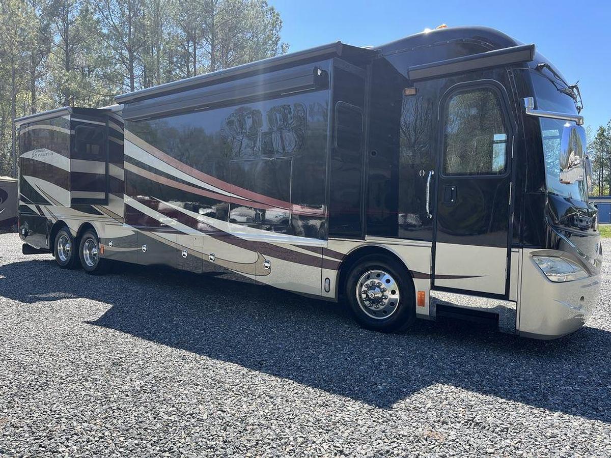 Used 2012 American Coach Revolution 42W