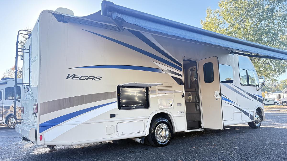 2019 Thor Vegas 27.7