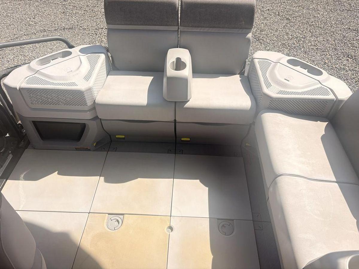 Used 2022 Sea-Doo Switch Cruise