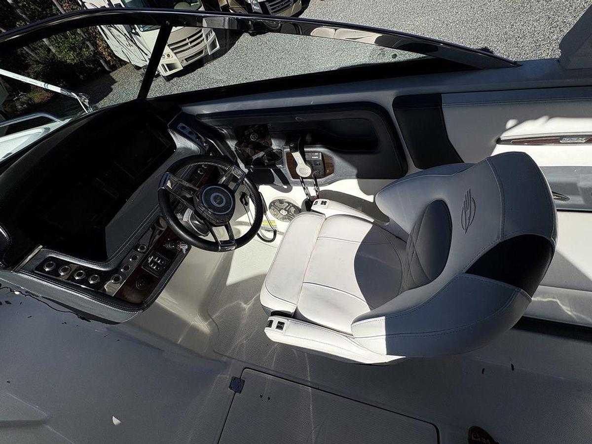 Used 2020 Chaparral 257 SSX