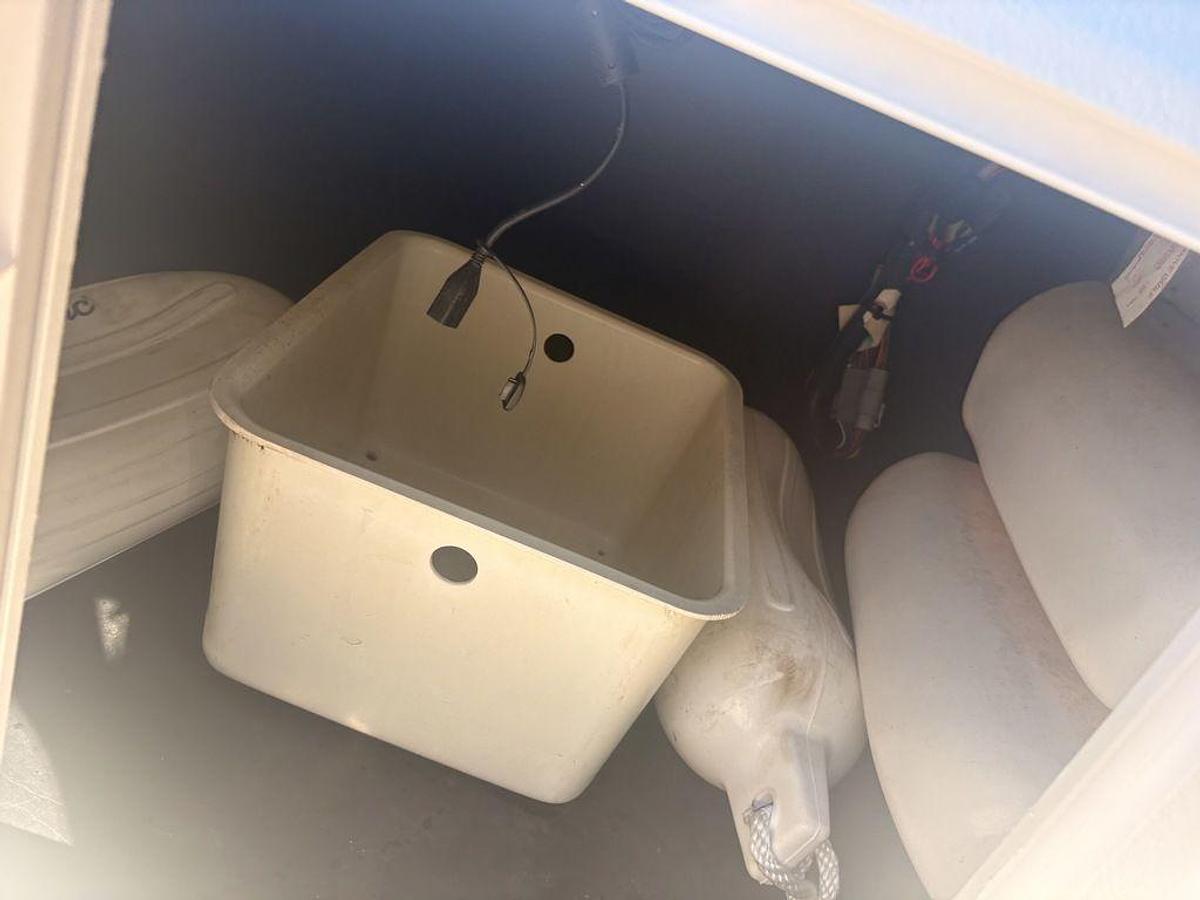 Used 2015 Hurricane Sundeck Sport 188