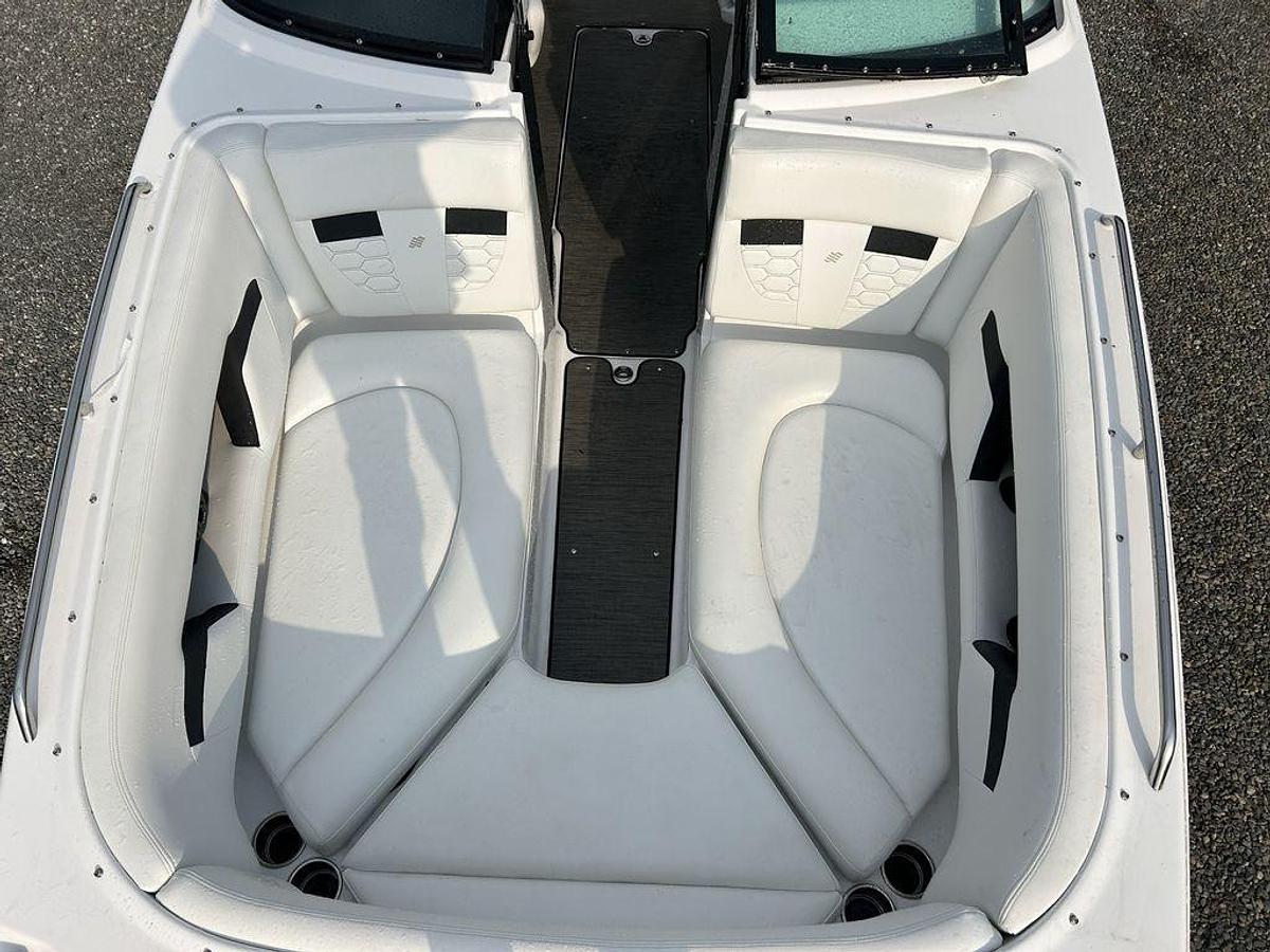 Used 2023 Four Winns HD8