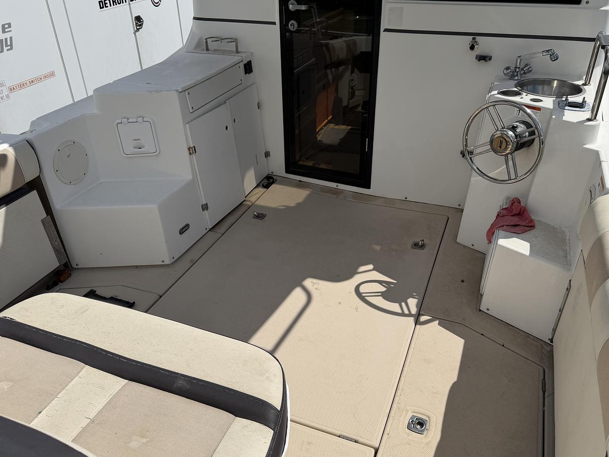 Used 2016 Cutwater C 28