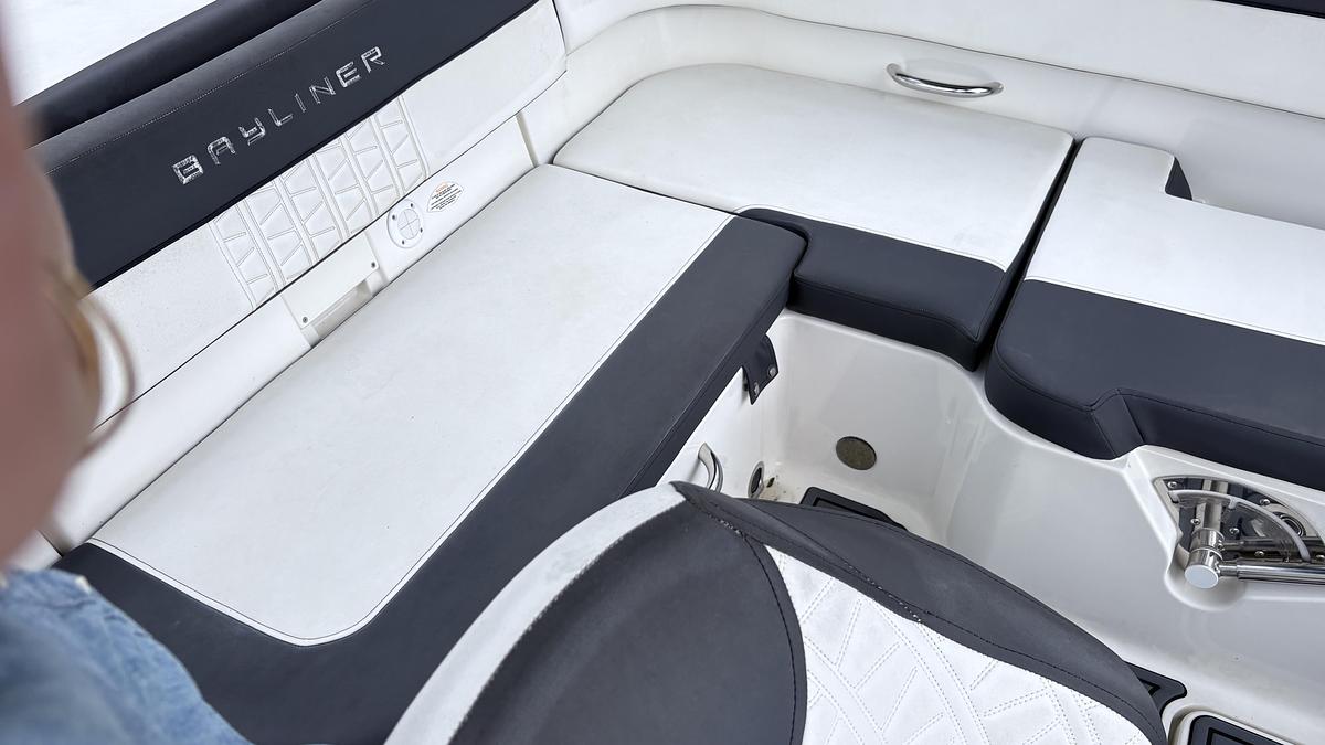 Used 2020 Bayliner VR5 Bowrider