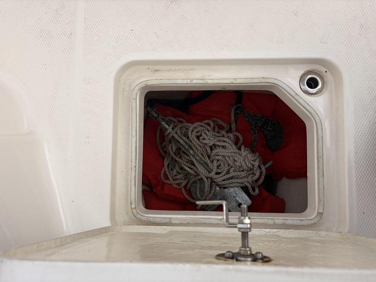 Used 2023 Robalo R230