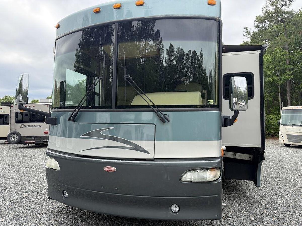 Used 2007 Winnebago Journey 39K