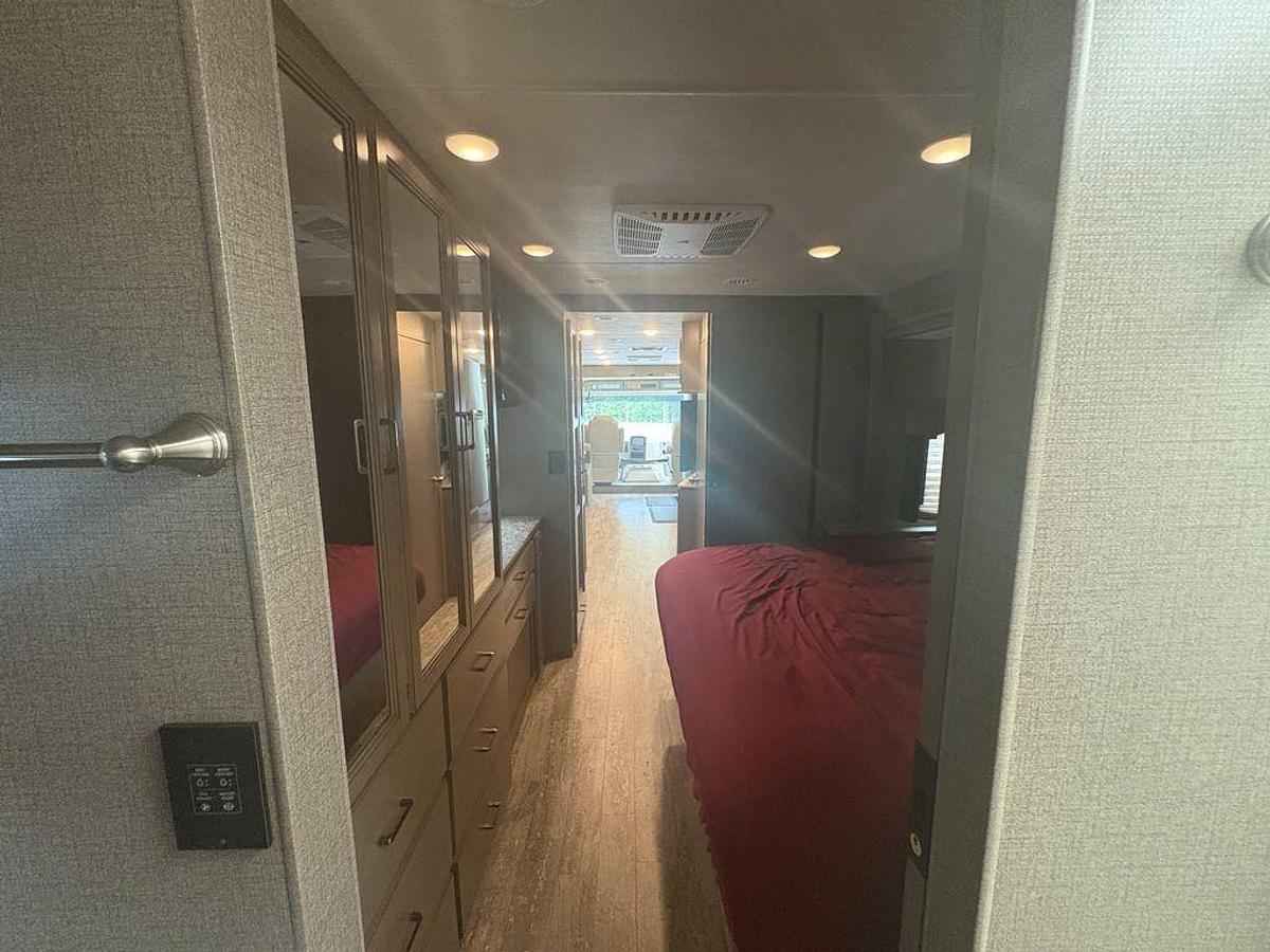 2020 Thor Motor Coach Hurricane 35M