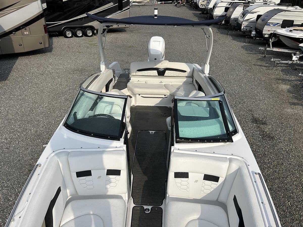 Used 2023 Four Winns HD8