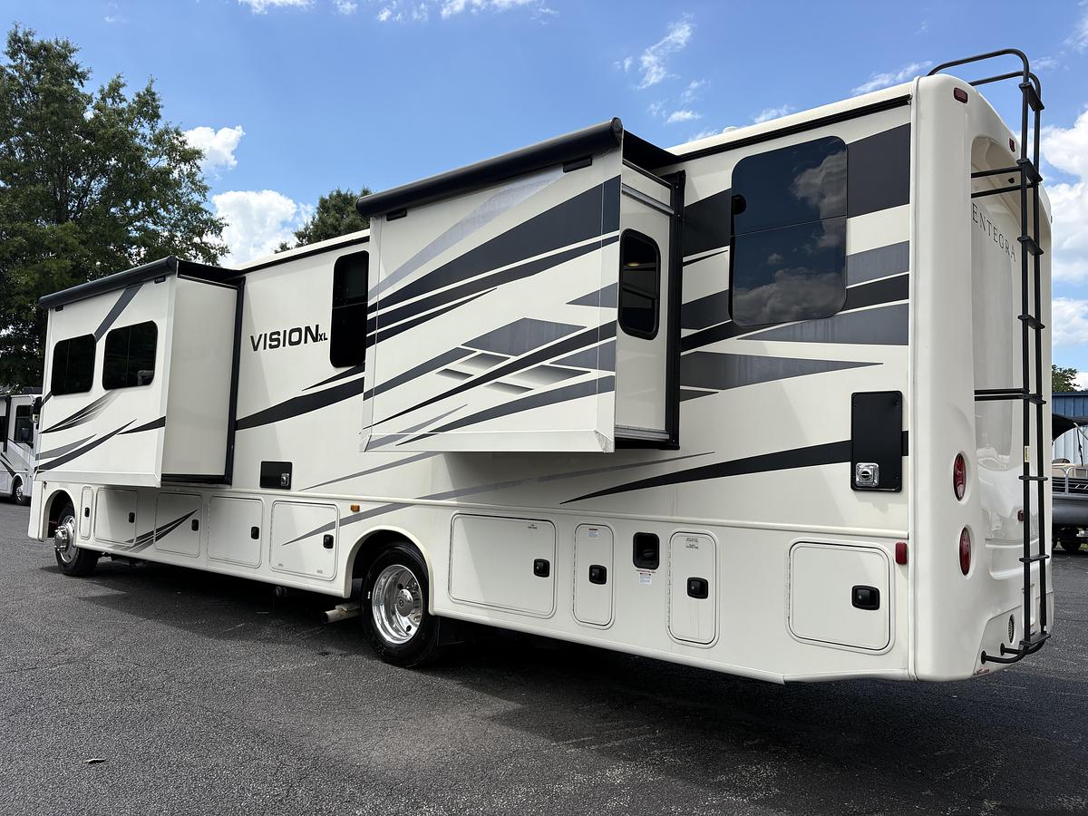 Used 2023 Entegra Vision XL  36C