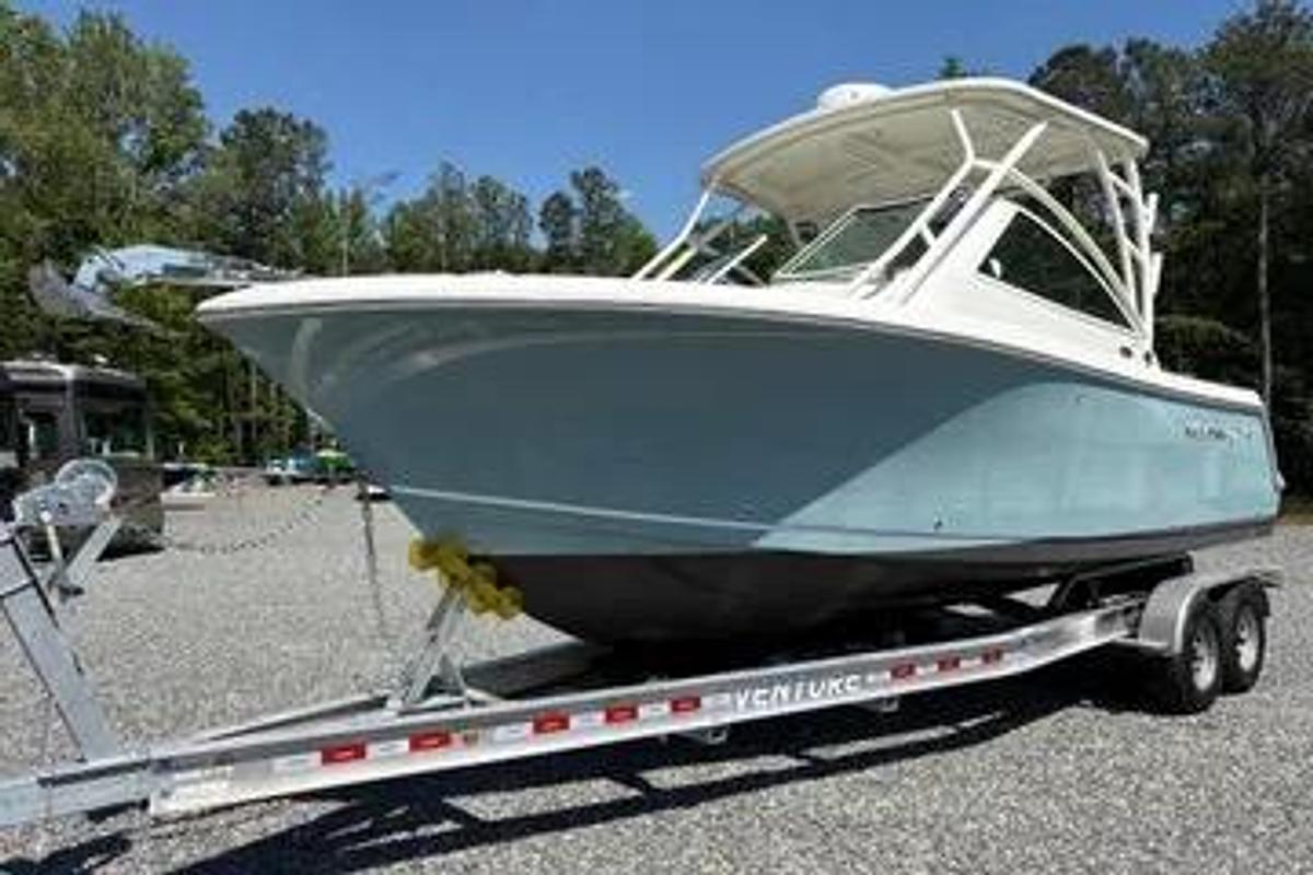 Used 2017 Sailfish 245