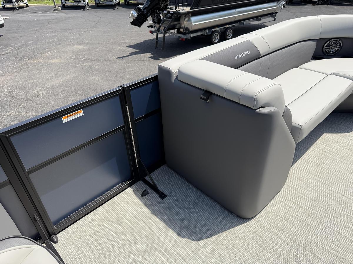 2027 Viaggio Lago V-22U