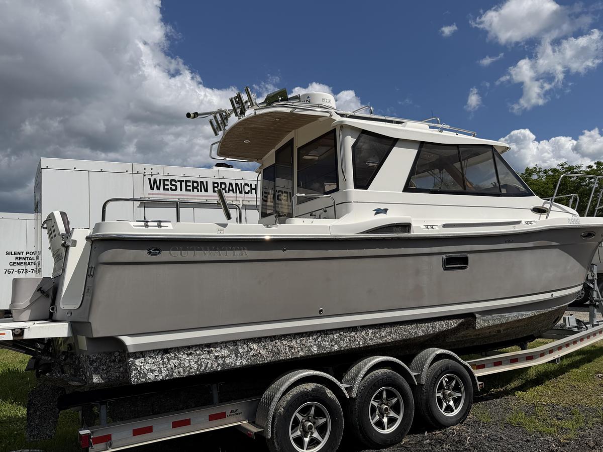 Used 2016 Cutwater C 28