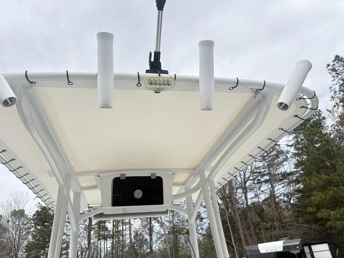 Used 2022 Wellcraft 222 Fisherman