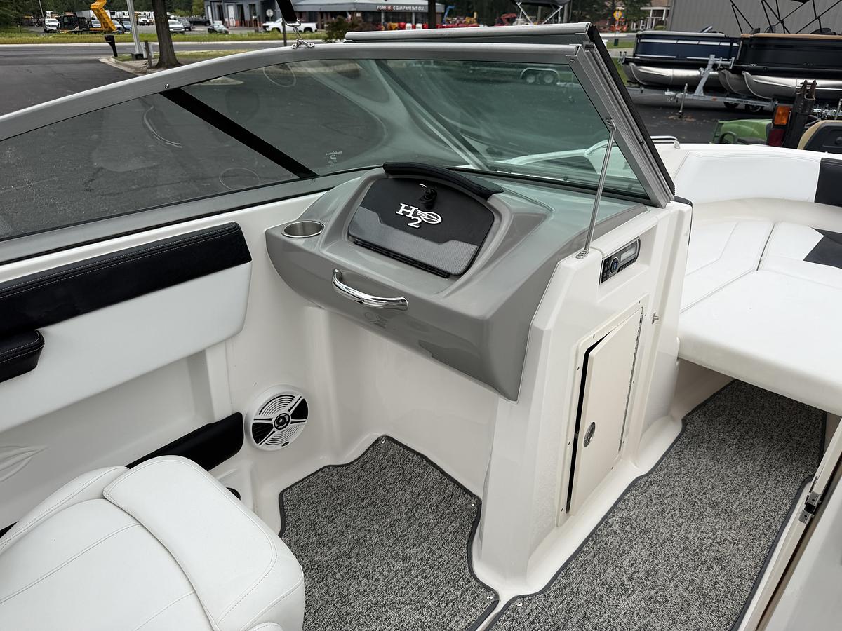 Used 2016 Chaparral 21 H2O Sport