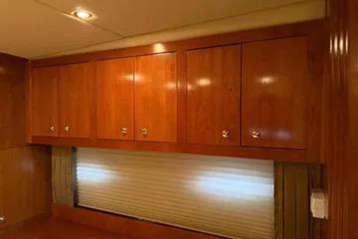 Used 2003 Cruisers Yachts  405 Express Motoryacht