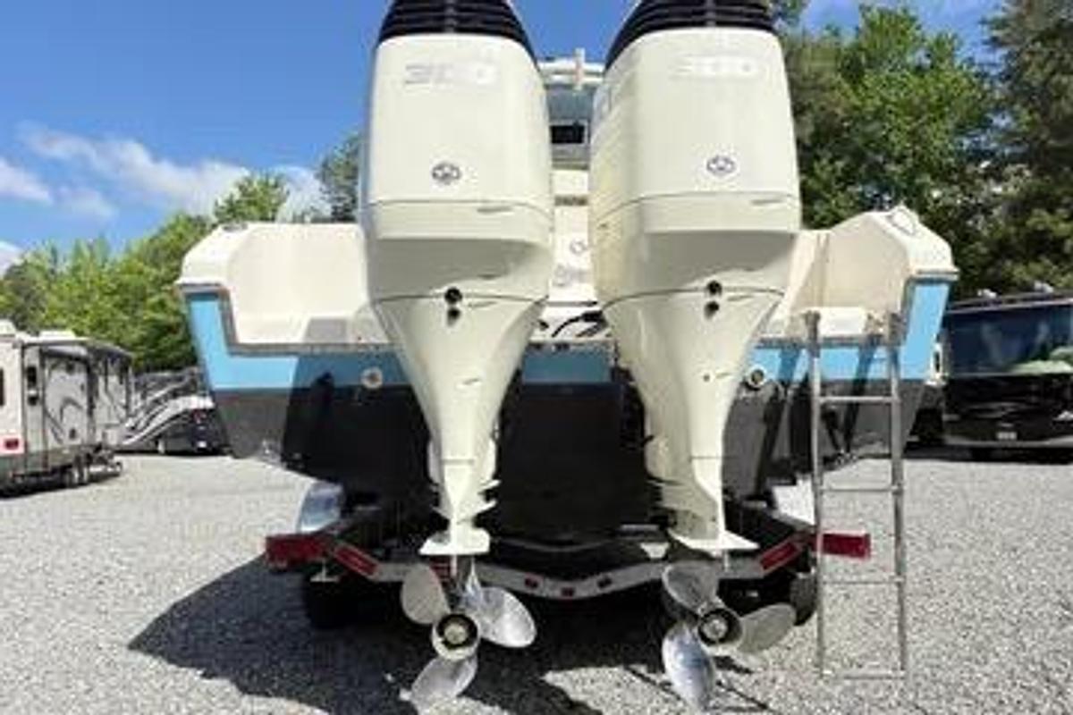 Used 2017 Carolina Skiff Sea Chaser 27