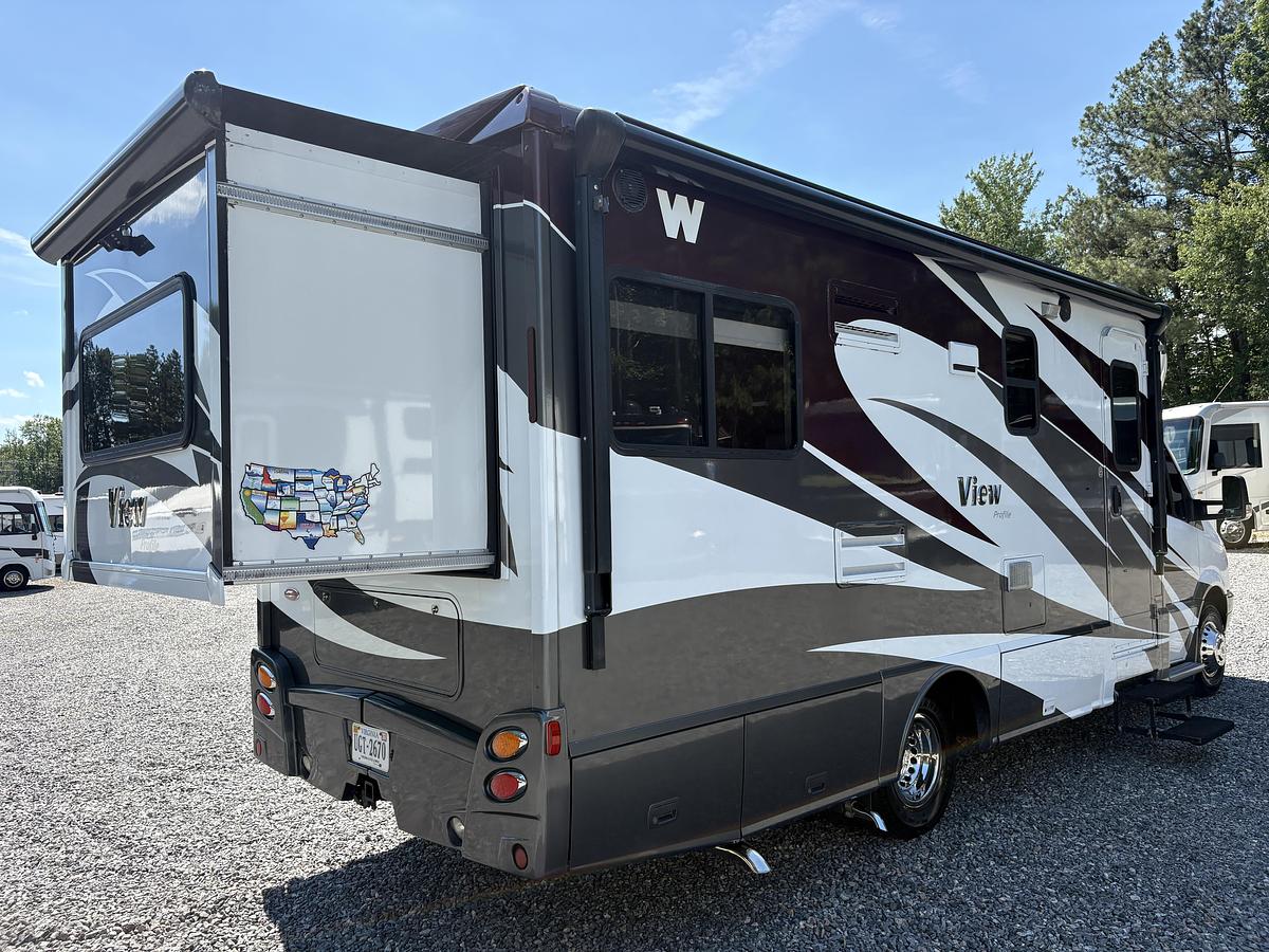 Used 2013 Winnebago Vita 24G