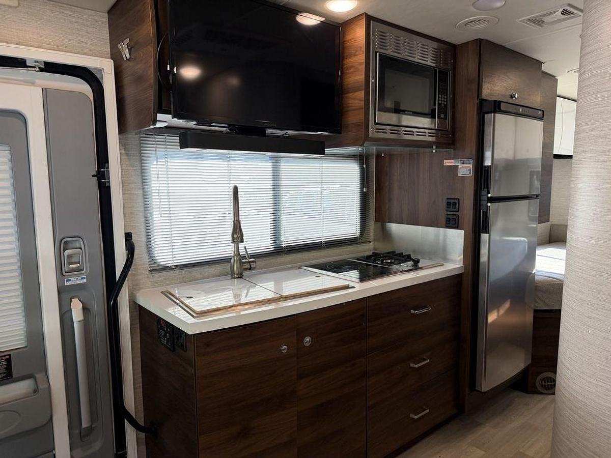 Used 2024 Winnebago View 24V