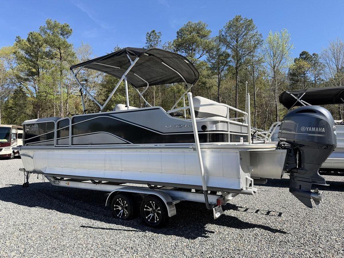Used 2020 SunCatcher V324 SL