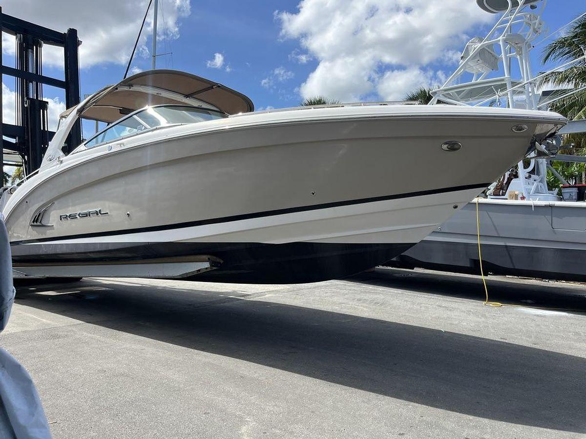 Used 2014 Regal 3200