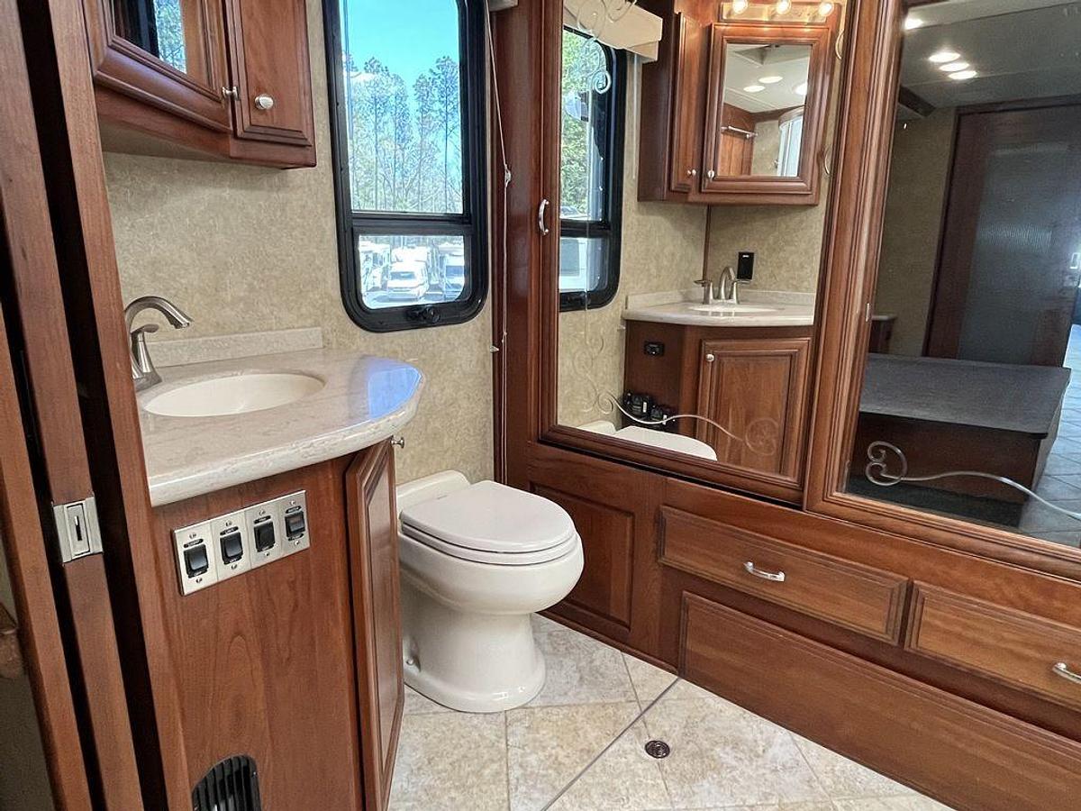Used 2012 American Coach Revolution 42W