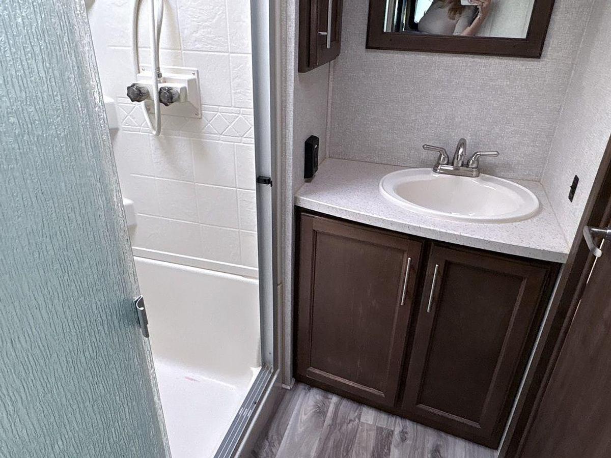 Used 2019 Keystone Cougar 361RLW